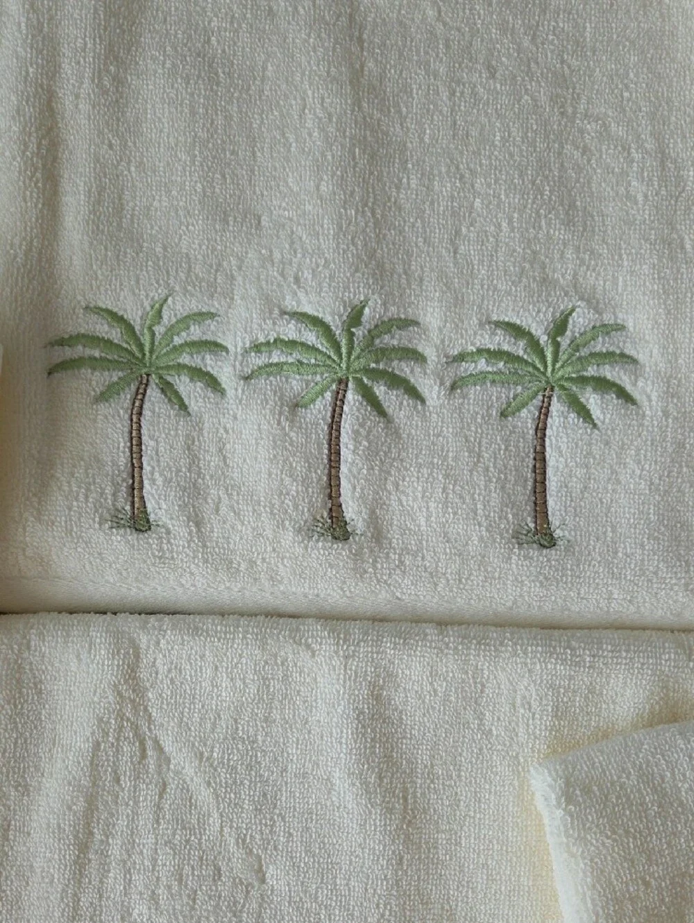 Sage Island Spa Palm Tree Embroidered Cream Towel Set